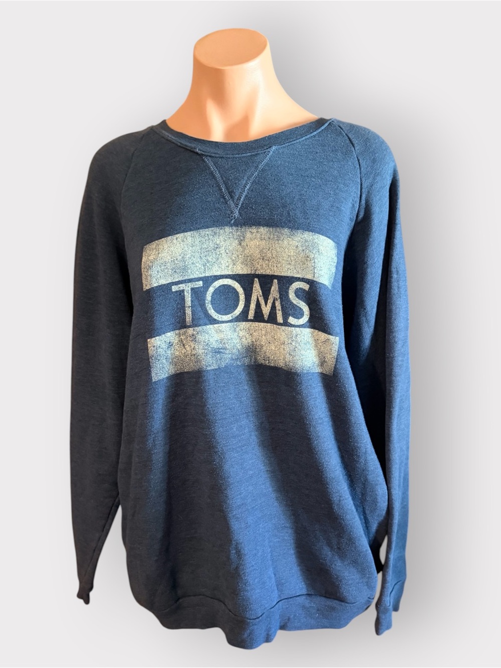 ⁠TOMS Womens L Blue Distressed Graphic Crewneck Sweatshirt Raglan Pullover